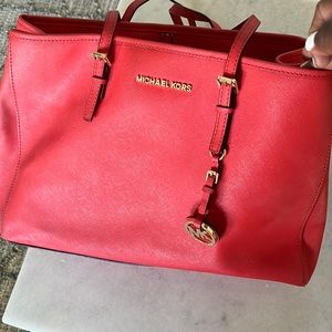 Michael Kors orange/red purse